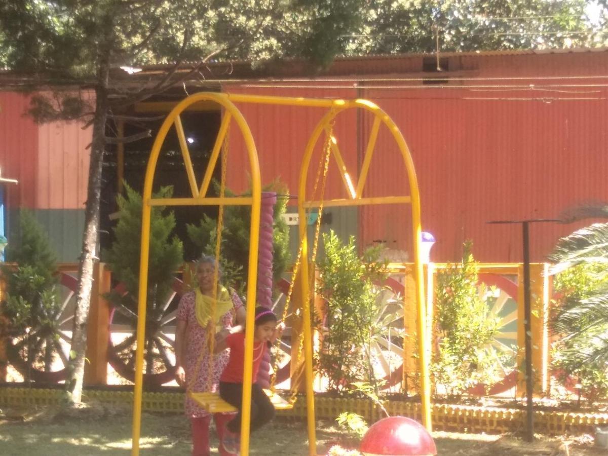 Kattappana Spice Mount Heritage Resort מראה חיצוני תמונה